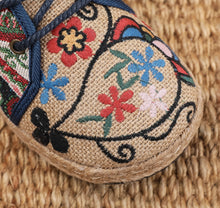 Load image into Gallery viewer, Ethnic Style Lace up Art Linen Casual Shoes Cotton Linen Embroidered Shoes Women's Shoes