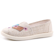 Load image into Gallery viewer, Women's Canvas Shoes Breathable and Lightweight New Old Cloth Shoes