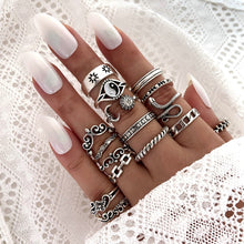 Load image into Gallery viewer, 9-piece Set of Vintage Crying Face Rings, Playing Card Rings, Hollowed Out Love Rings, Daisy Rings, Alloy Chain Rings