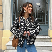 Load image into Gallery viewer, 2024 Spring New Women's Fashion and Elegance Short and Versatile Printed Quilted Round Face Jacket Coat