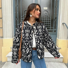 Load image into Gallery viewer, 2024 Spring New Women's Fashion and Elegance Short and Versatile Printed Quilted Round Face Jacket Coat