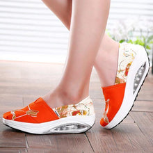 Load image into Gallery viewer, Pattern Color Blocking Canvas Platform Rocker Sole Shake Shoes
