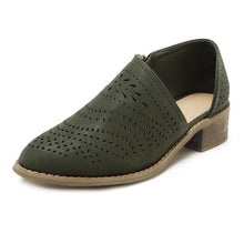 Load image into Gallery viewer, Spring and Summer Fashion Hollow Large Size Women's Sandals