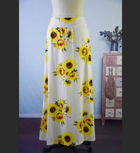 Load image into Gallery viewer, Summer New Exotic Print Skirt With Big Swing Skirt