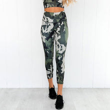 Load image into Gallery viewer, Camo Printing Yoga Fitness Suite Wet and Sweat Exhaust Yoga Suit Women's Fitness Suite