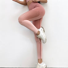 Load image into Gallery viewer, European and American gradient fitness trousers women's shockproof sports bra high waist slim peach hip seamless yoga suit