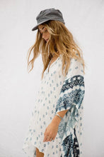 Load image into Gallery viewer, Bat Sleeve Long Sleeve Stitching Loose V-neck Summer Jacket Printed Women's Sunscreen Blouse