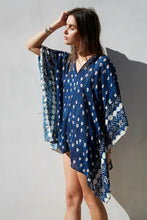 Load image into Gallery viewer, Bat Sleeve Long Sleeve Stitching Loose V-neck Summer Jacket Printed Women's Sunscreen Blouse