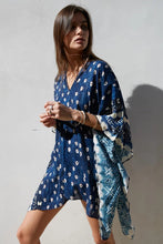 Load image into Gallery viewer, Bat Sleeve Long Sleeve Stitching Loose V-neck Summer Jacket Printed Women's Sunscreen Blouse