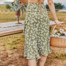 Load image into Gallery viewer, Summer Small Daisy Slim A-line Skirt Printed Trend Skirt