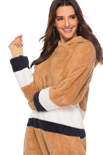 Load image into Gallery viewer, Color Contract Plush Hoodie Loose Stitching Mid-length Sweater