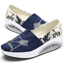 Load image into Gallery viewer, Pattern Color Blocking Canvas Platform Rocker Sole Shake Shoes