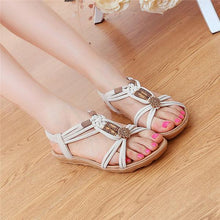 Load image into Gallery viewer, Flower Bead Knitting Clip Toe Slip On Flat Beach Outdoor Sandals