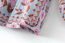 Load image into Gallery viewer, Bohemian long-sleeved lace sunscreen loose blouse