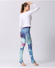 Load image into Gallery viewer, Stylish Yoga Clothes Printed Yoga Pants Women's Tight High Waist Hip Lifting and Foot Stepping Pants Sports Fitness Pants