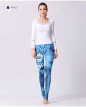 Load image into Gallery viewer, Stylish Yoga Clothes Printed Yoga Pants Women's Tight High Waist Hip Lifting and Foot Stepping Pants Sports Fitness Pants