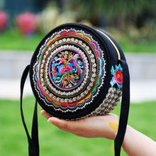Load image into Gallery viewer, New Spring and Summer Women's Messenger Bag Ethnic Embroidery Fashion Leisure Simple and Versatile One Shoulder Mobile Phone Bag