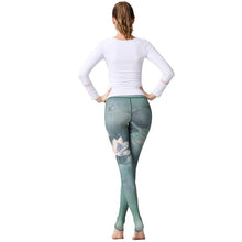 Load image into Gallery viewer, Stylish Yoga Clothes Printed Yoga Pants Women's Tight High Waist Hip Lifting and Foot Stepping Pants Sports Fitness Pants