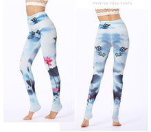 Load image into Gallery viewer, Stylish Yoga Clothes Printed Yoga Pants Women's Tight High Waist Hip Lifting and Foot Stepping Pants Sports Fitness Pants