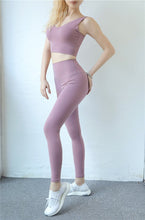 Load image into Gallery viewer, New European and American hip fitness pants Female high waist peach hip running tight feet sports yoga pants