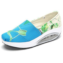 Load image into Gallery viewer, Pattern Color Blocking Canvas Platform Rocker Sole Shake Shoes