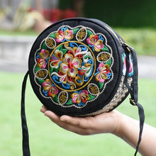 Load image into Gallery viewer, New Spring and Summer Women's Messenger Bag Ethnic Embroidery Fashion Leisure Simple and Versatile One Shoulder Mobile Phone Bag