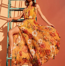 Load image into Gallery viewer, Hanging neck bare back broken flowers pleated big swing chiffon dress sleeveless dress