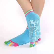Load image into Gallery viewer, Women Sports Colorful Yoga Socks Hot Fitness And Pilates Cotton Socks Rainbow Workout Anti Slip Toe Socks Breathable Purple