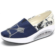 Load image into Gallery viewer, Pattern Color Blocking Canvas Platform Rocker Sole Shake Shoes