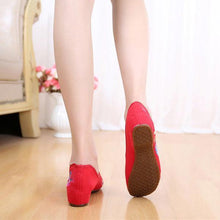 Load image into Gallery viewer, Phoenix Embroidered Old peking Vintage Flat Shoes