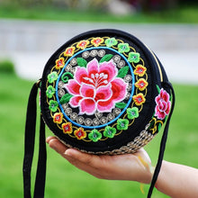 Load image into Gallery viewer, New Spring and Summer Women's Messenger Bag Ethnic Embroidery Fashion Leisure Simple and Versatile One Shoulder Mobile Phone Bag