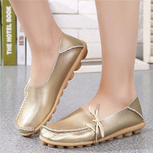 Load image into Gallery viewer, Big Size Shine Lace Up Flat Soft Pure Color Leather Shoes