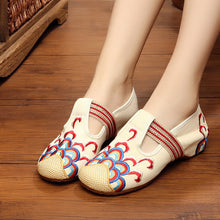 Load image into Gallery viewer, Wave Flower Embroidered Cloth Shoes National Tendon Bottom Spring and Autumn Women&#39;s Flat Shoes
