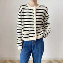 Load image into Gallery viewer, Autumn and winter Korean contrasting striped knitted cardigan women&#39;s winter single -row metal buckle pocket sweater cardigans
