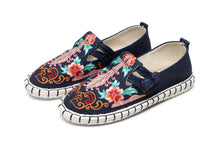 Load image into Gallery viewer, Tibetan Floral Embroidered style Flat Shoes
