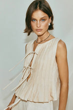 Load image into Gallery viewer, 6 Colors Breathable Cotton and Linen Pleated Sleeveless Straps, Women's Shirts, High Street Long Skirts.
