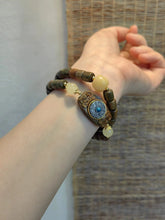 Load image into Gallery viewer, A New Retro and Niche Zen Themed Sandalwood Beads Bracelet Necklace
