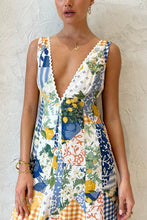 Load image into Gallery viewer, Summer Sleeveless Large V-neck Large Swing Printed Casual Dress
