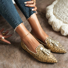 Load image into Gallery viewer, New Fashion Pointed Muller Shoes 40-43 Size Leopard Pattern Casual Single Shoe
