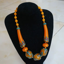 Load image into Gallery viewer, Ethnic Style Tibetan Accessories, Exaggerated Style Big Beads Nepalese Handmade Short Necklaces, Collarbone Chains
