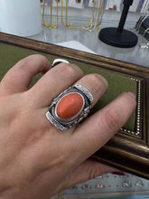 Load image into Gallery viewer, The Latest Tibetan Element Ring, Large Oval Retro Saddle, Back-shaped Ethnic Style Fashion Ring
