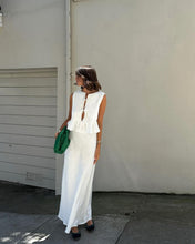 Load image into Gallery viewer, 6 Colors Breathable Cotton and Linen Pleated Sleeveless Straps, Women's Shirts, High Street Long Skirts.
