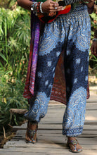 Load image into Gallery viewer, Floral ethnic loose sports and leisure lantern yoga pants
