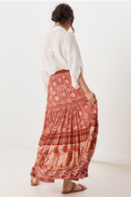 Load image into Gallery viewer, Red Vintage Floral Beach Holiday Skirt
