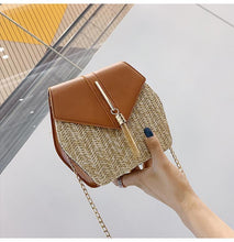 Load image into Gallery viewer, Texture Fashion Tassel Knitted Linen Single Shoulder Slung Small Square Bag
