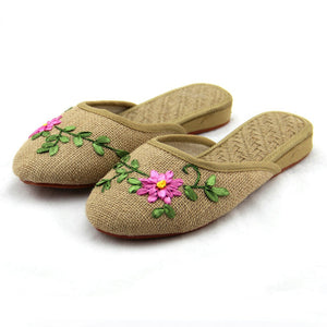New handmade ribbon embroidered cloth shoes Spring, summer and autumn straw mat slippers Beef tendon bottom flat-heeled indoor slippers
