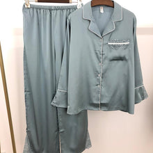Load image into Gallery viewer, Spring and summer new women thin lace pajamas set ice silk long-sleeved noble temperament home clothes
