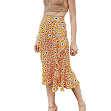 Load image into Gallery viewer, Summer Small Daisy Slim A-line Skirt Printed Trend Skirt
