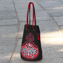 Load image into Gallery viewer, Original ethnic style patch embroidery small handle with special bag

