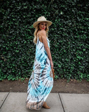 Load image into Gallery viewer, Spaghetti Strap Print Beach Maxi Dress

